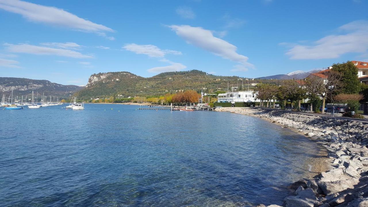 Blue Lake Residence - Bardolino Eksteriør billede